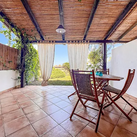 Apartment Castello Di Gallura 30 *